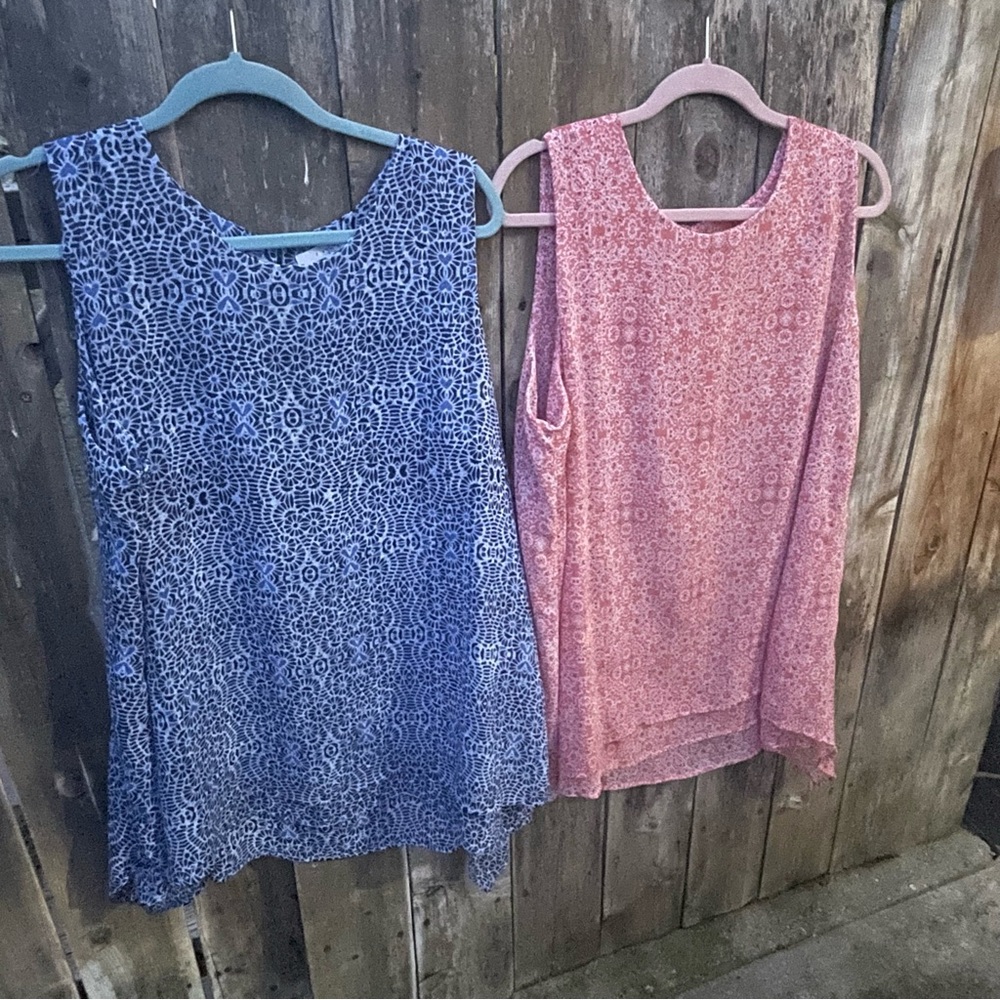 2 Same Style Different Colored Patterns Blouses Sz. XXL - Picture 3 of 16